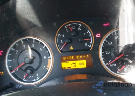 2015 Nissan Armada Sv from USA, damaged, VIN 5N1BA0ND2FN618980